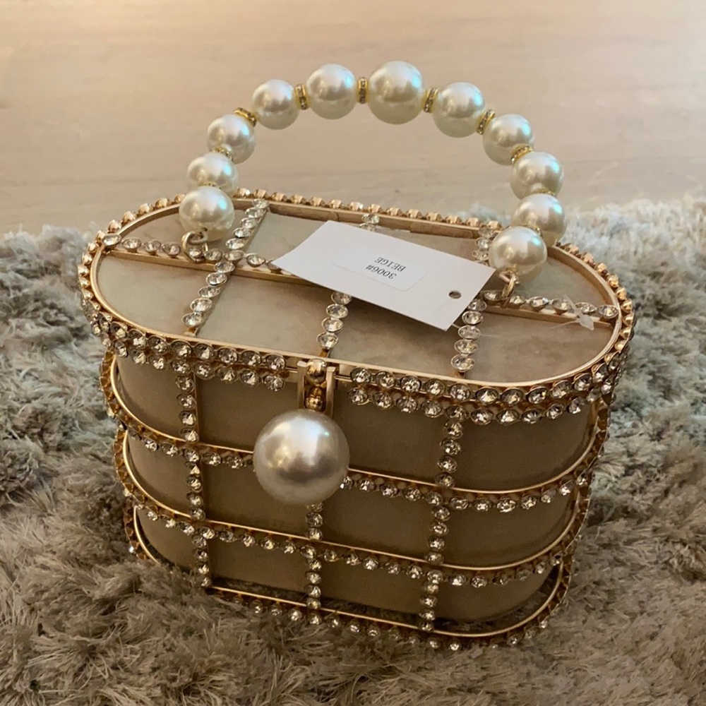 Pearl & Crystal clutch